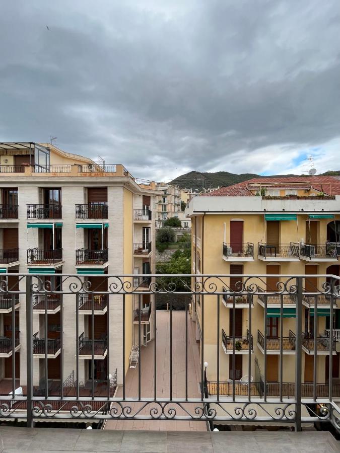 Casa Vintage Apartment Alassio Ngoại thất bức ảnh
